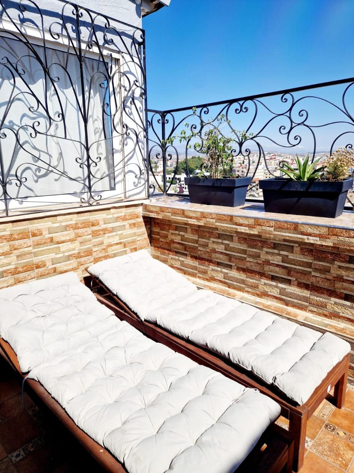 Appartement 250m2 avec grande terasse sans vis à vis ensoleillé Tangeri Esterno foto